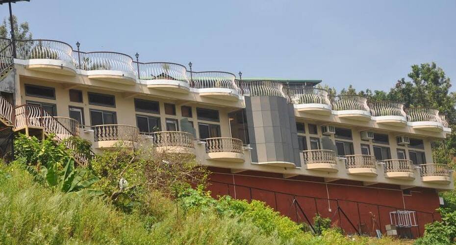Raval Bunglow, Panchgani 3